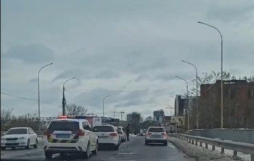 В Ужгороде стали "паравозиком" 4 авто - ДТП на мосту