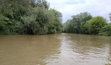 В Закарпатье по реке плавало тело 20-летнего парня, который должен был быть на заработках 