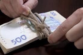 Минимальную зарплату в Украине нужно повысить с 1450 грн до 5 тыс. грн